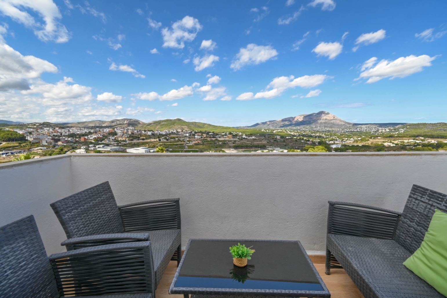 Beautiful renovated townhouse in Benitachell