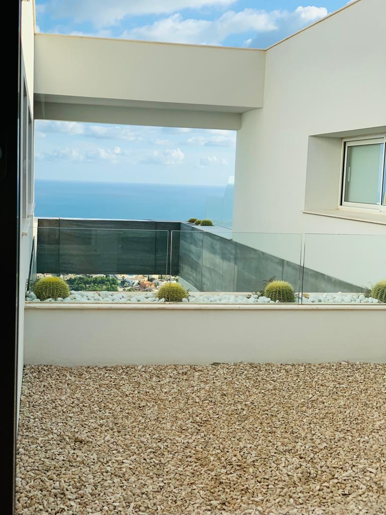 Уникальная роскошная квартира с захватывающим видом на море