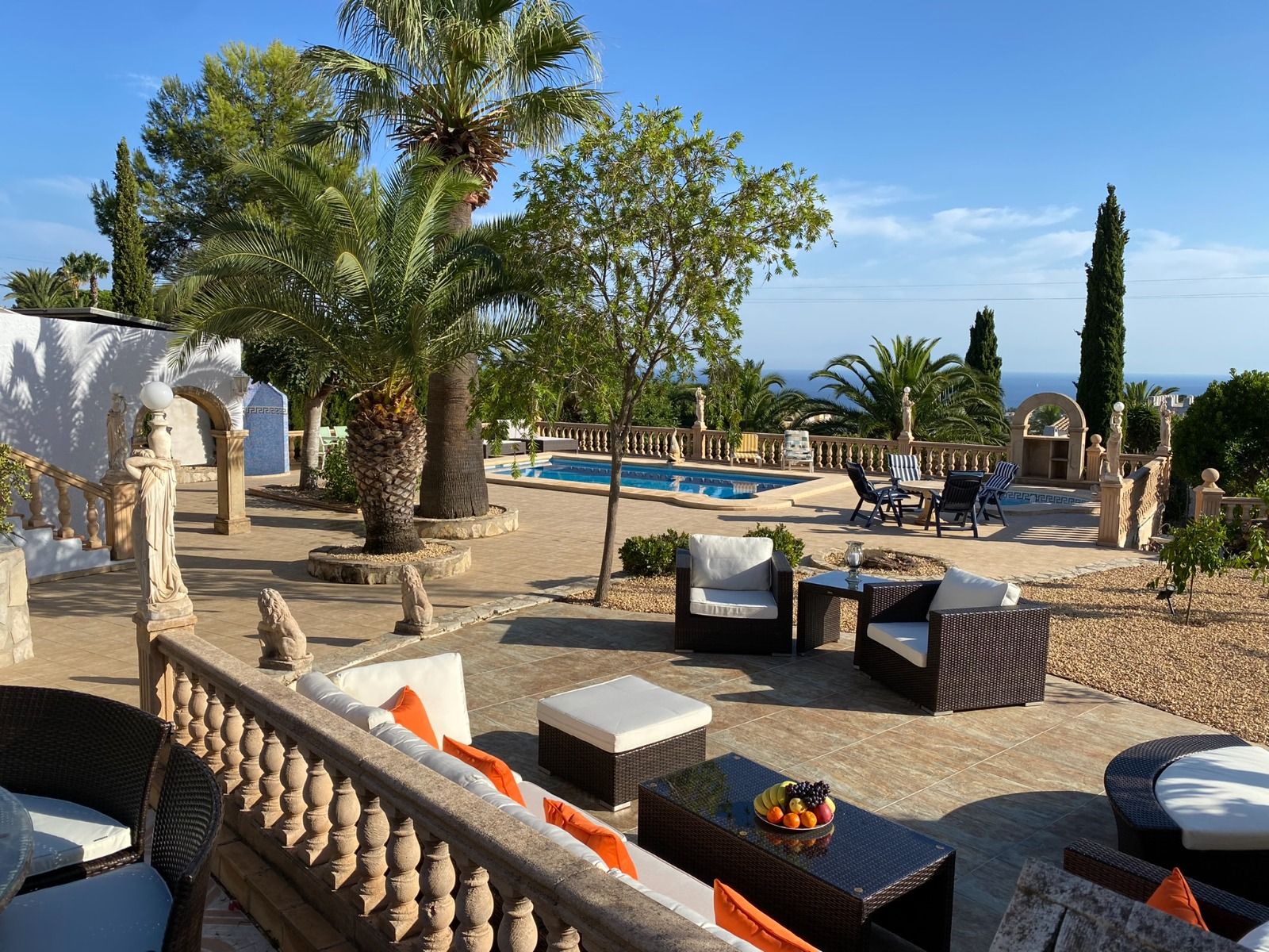 Beautiful Spanish Style Villa with Sea Views and the Peñon