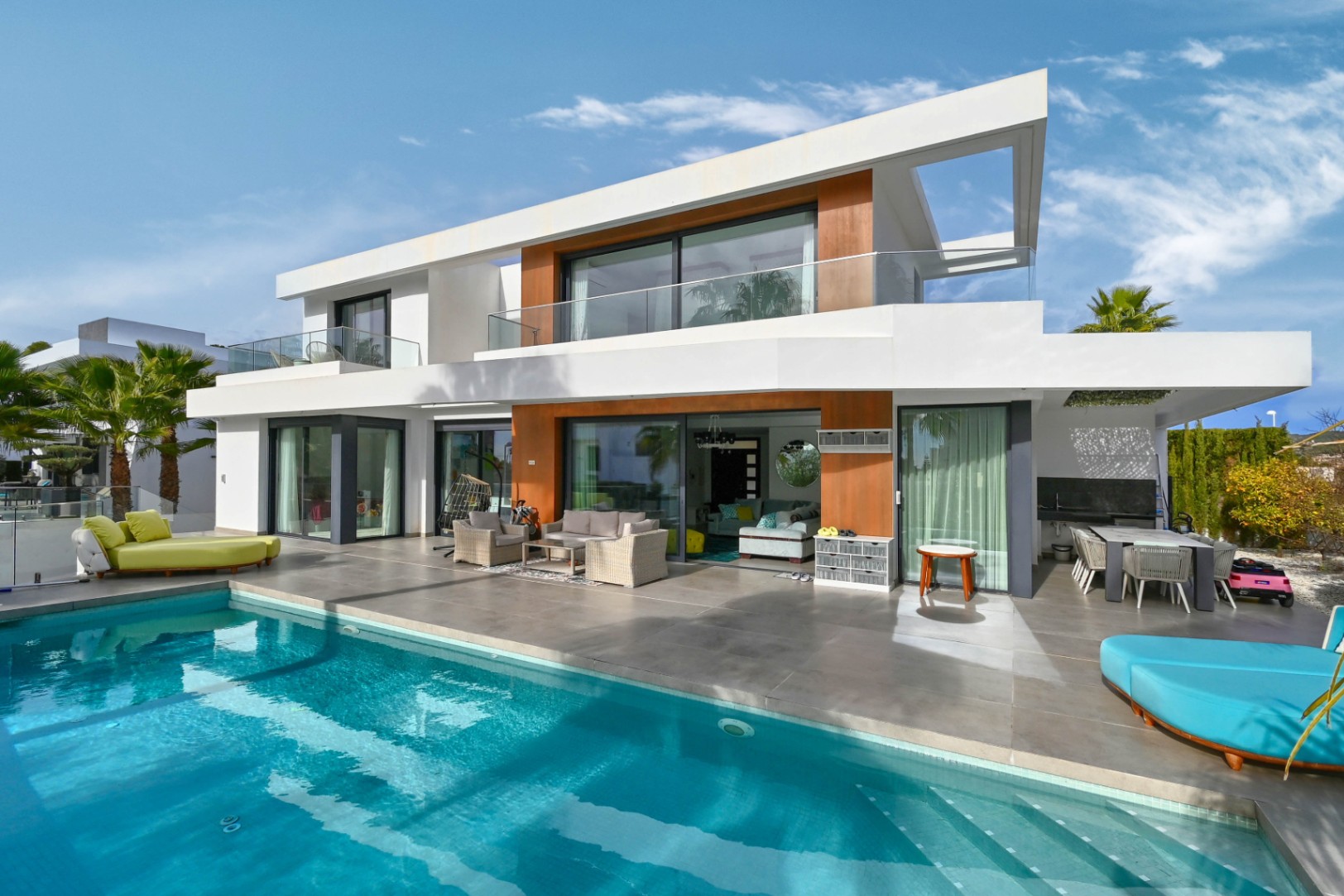 Superbe villa moderne à Moraira prête à emménager