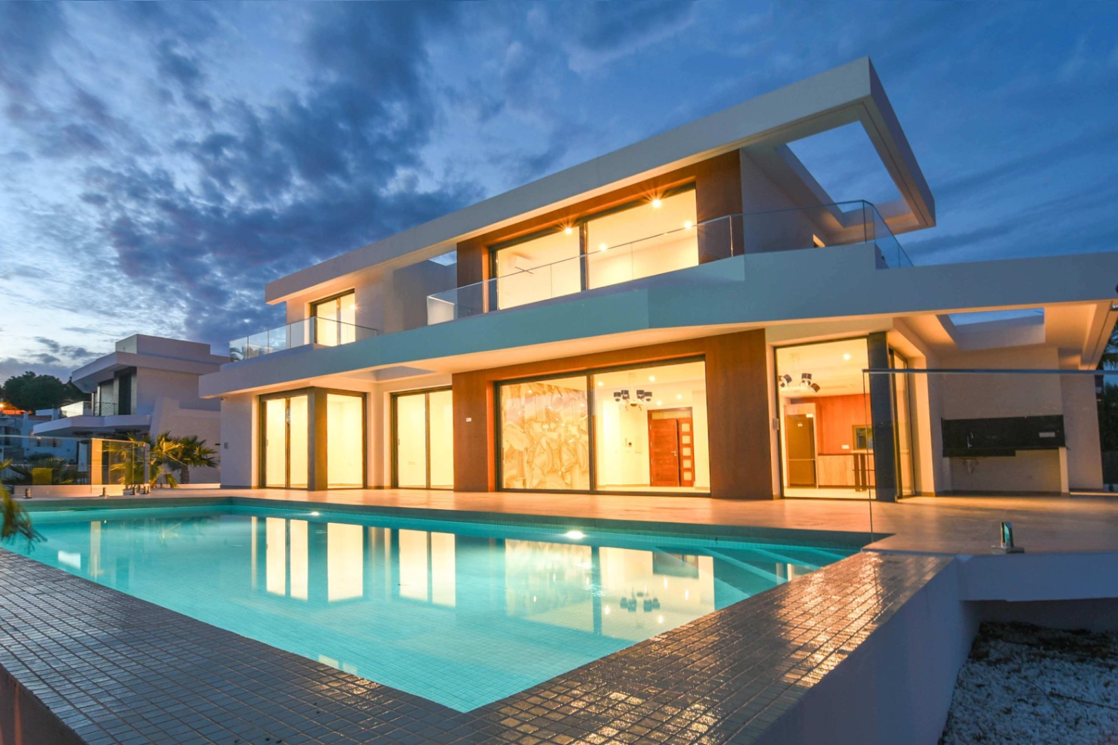 Superbe villa moderne à Moraira prête à emménager