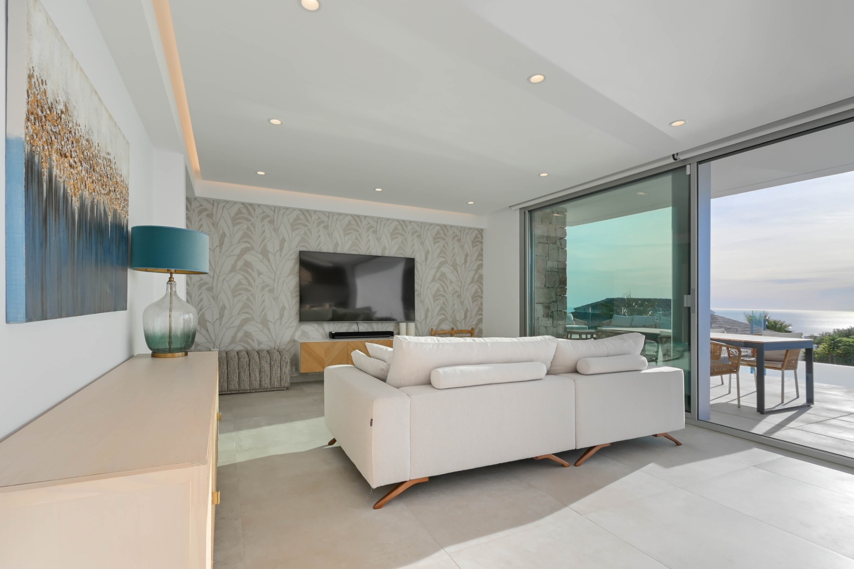 Villa de luxe moderne avec vue panoramique sur la mer Key Ready