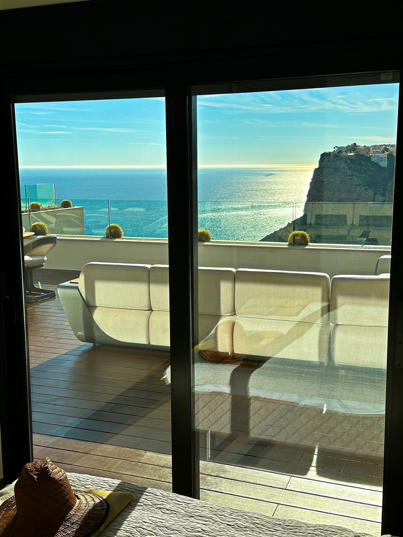 Appartement de luxe moderne avec vue sur la mer