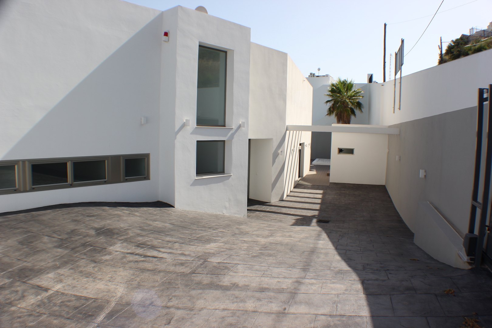 Ultra modern villa with panoramic sea views