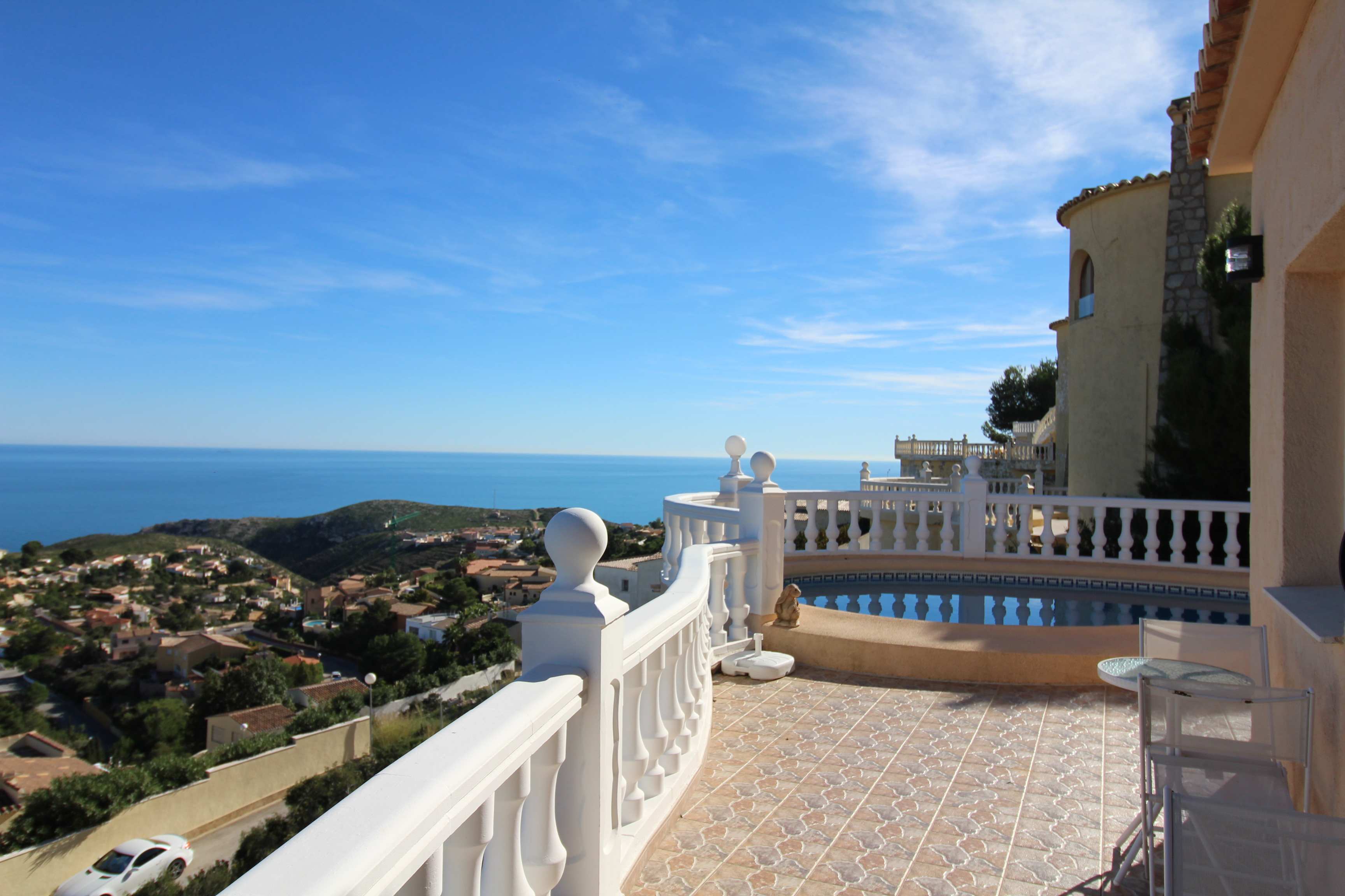 Superbe villa avec vue sur la mer à Cumbres del Sol