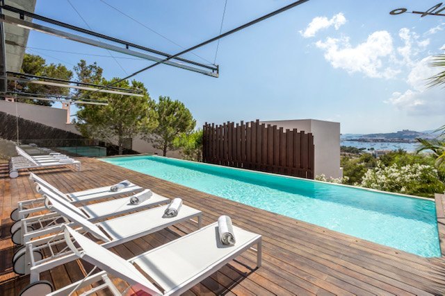 Villa de Lujo en Ibiza Cap Martinet con vistas al mar
