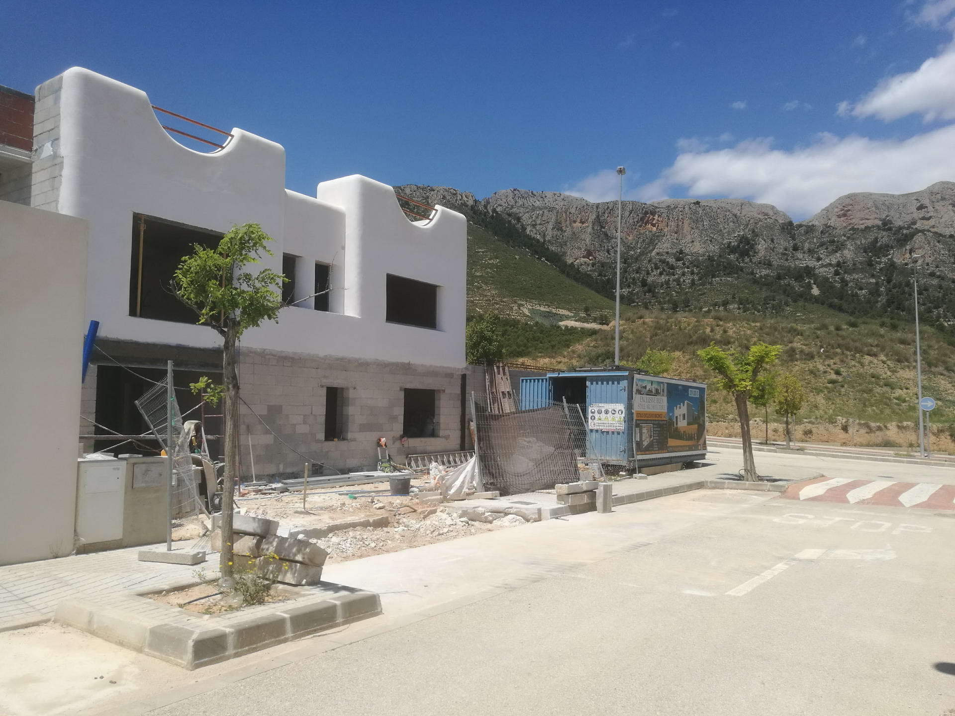 Neue Villa im Ibiza-Stil mit privatem Pool und Meerblick -Polop
