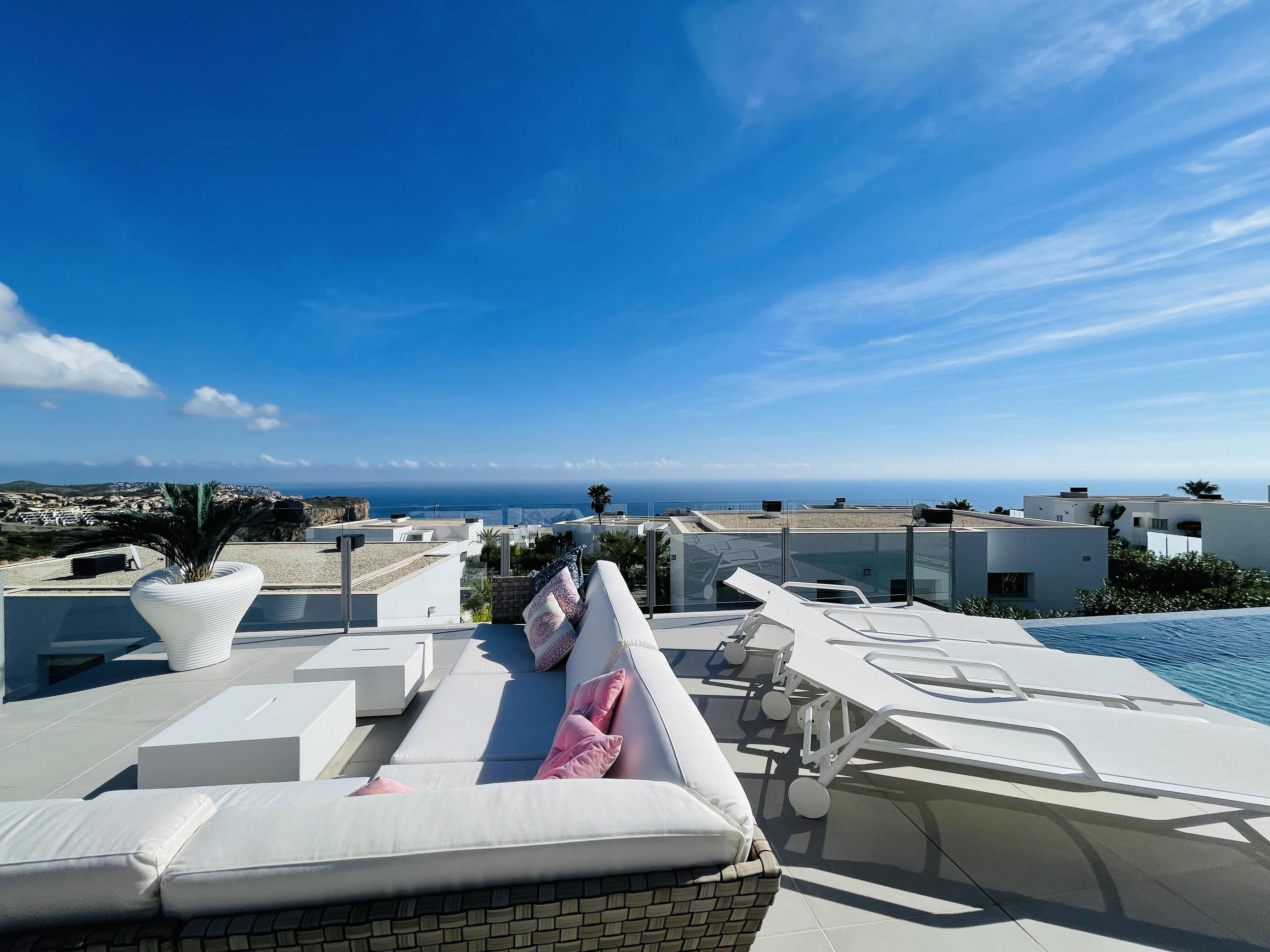 Stunning Modern New Build Villa Key Ready Panoramic Sea Views