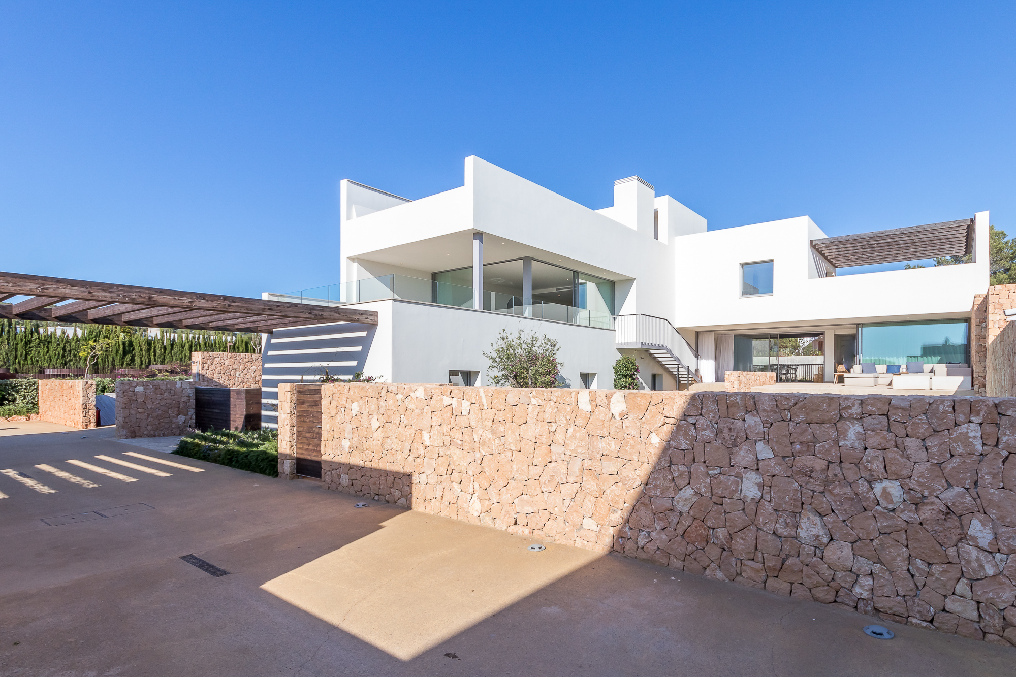 Luxus Neu Bau Villa Fertig auf Ibiza Cala Conta