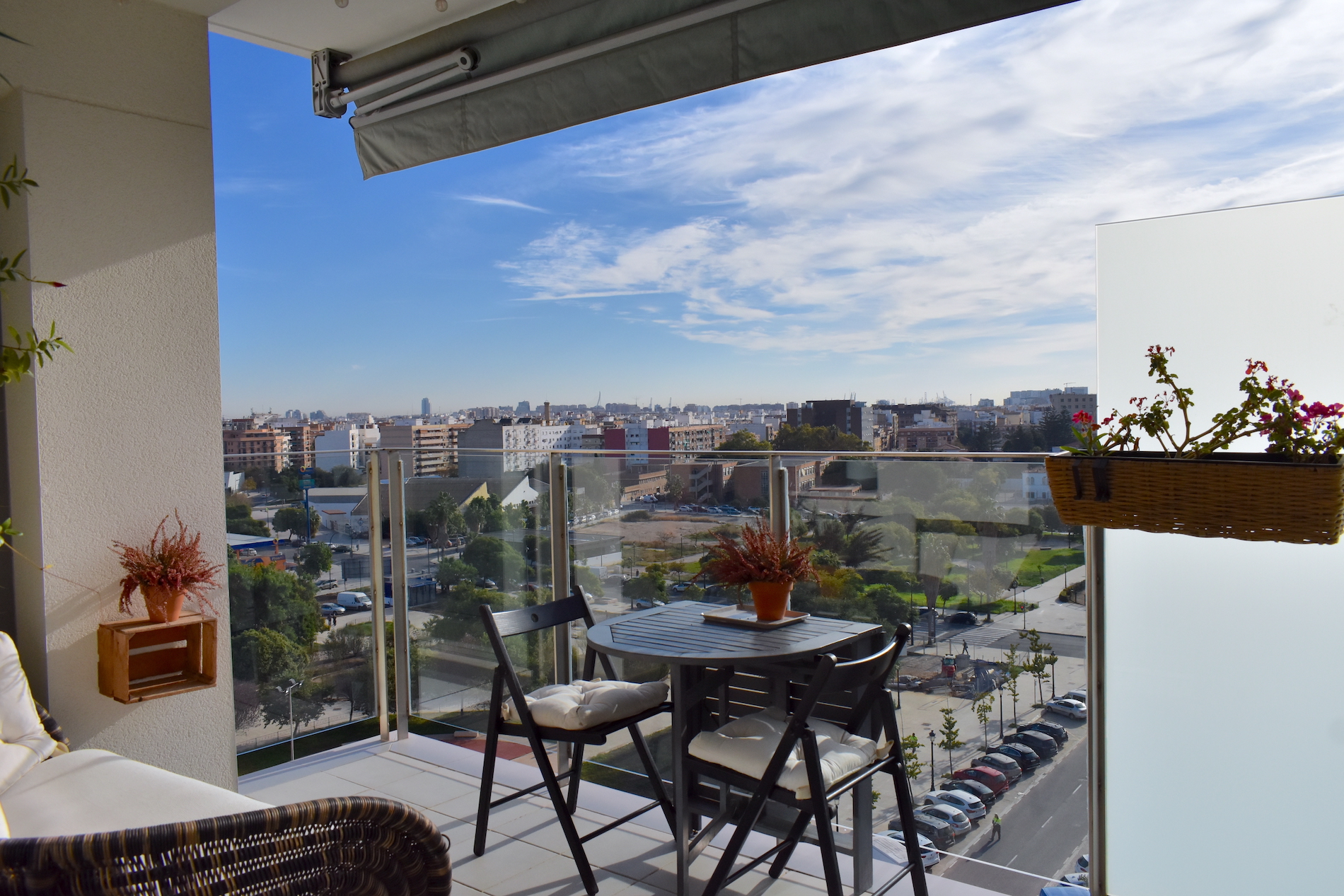 Удивительная современная квартира с захватывающим видом в Валенсии
