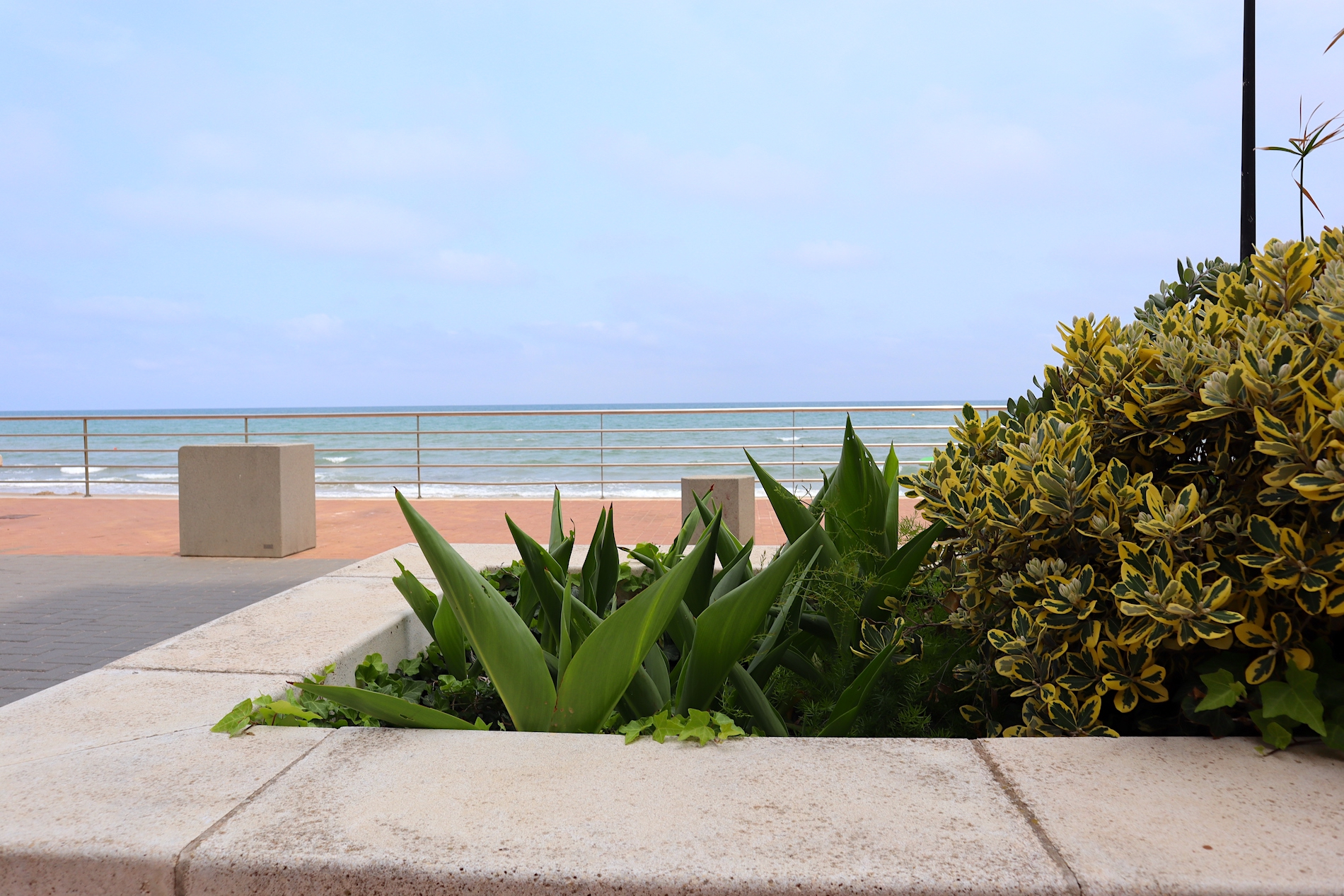Acogedor apartamento con vistas al mar en Les Palmeres Valencia